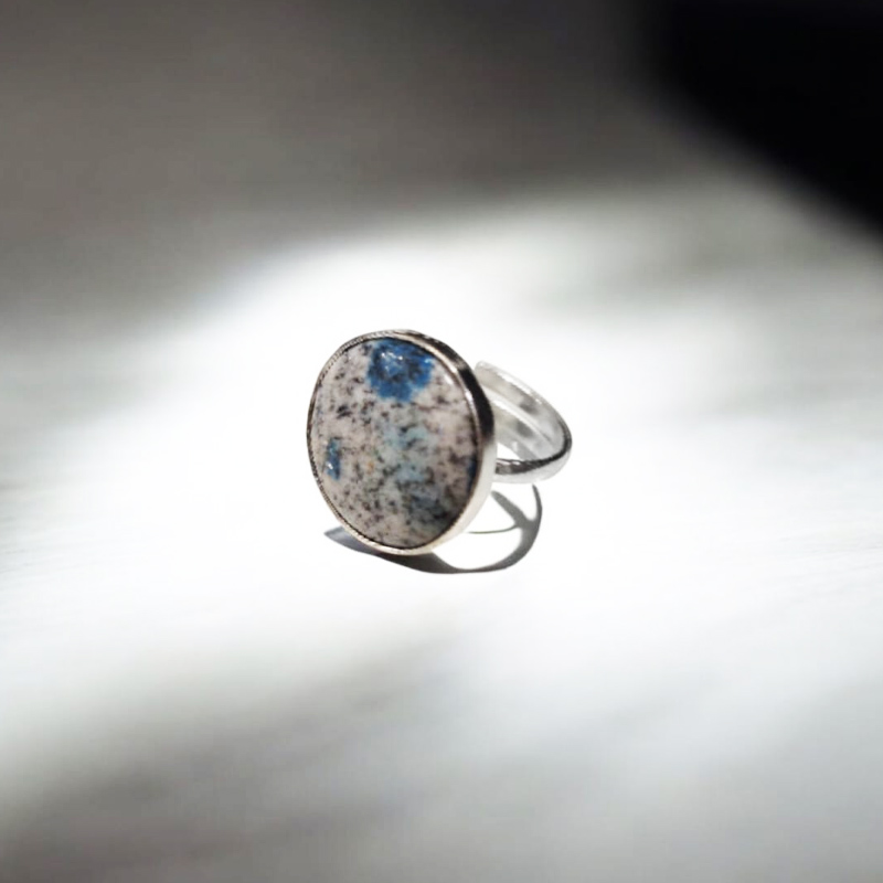 Anillo Gema Jaspe K2 (Granito Gris con Azurita)