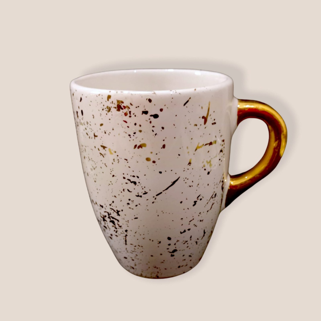 Taza Blanca Jaspeada y Asa Dorada