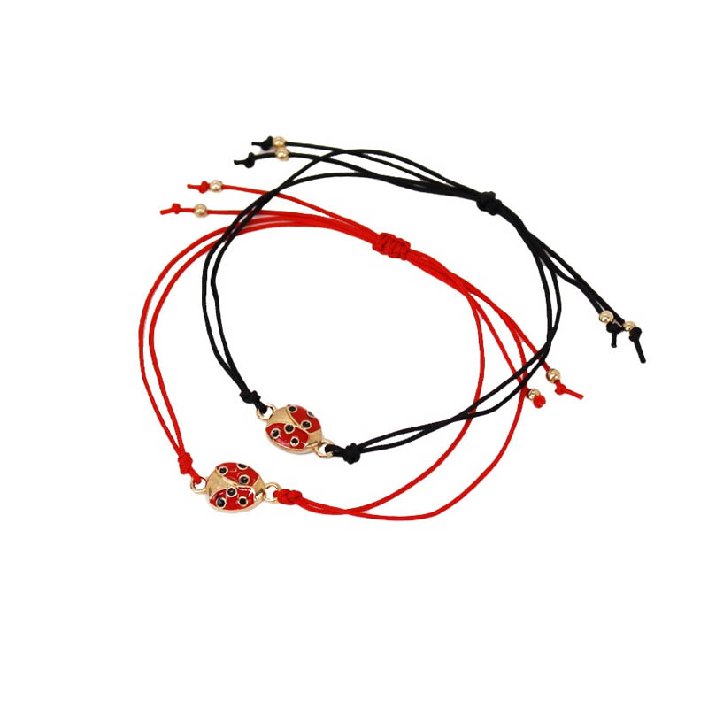 Set Pulsera Hilo Negra y Roja con Mariquita