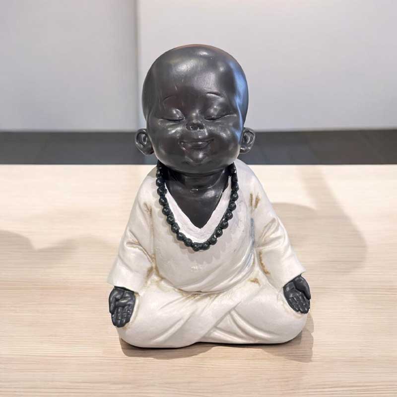 Buda Bebe Negro Meditando Tunica Blanco 14cm